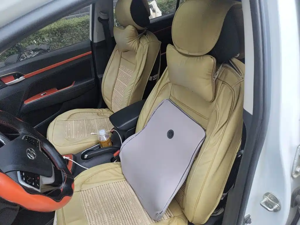 Hyundai Elantra — миниатюра 8