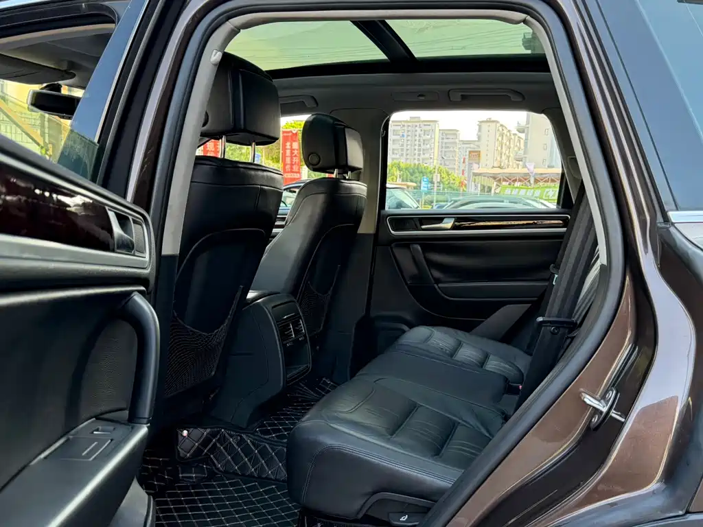 Volkswagen Touareg — миниатюра 6
