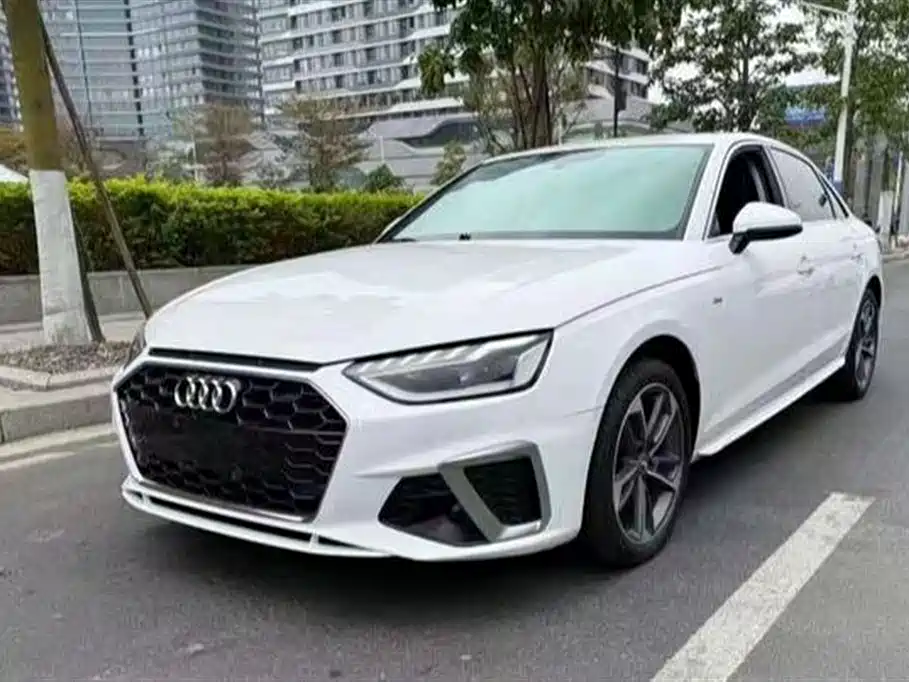 Audi A4L 2021