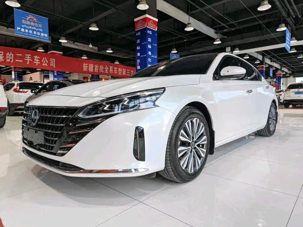 Купить Nissan Teana