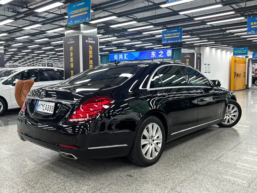 Mercedes-Benz S-Class — миниатюра 6