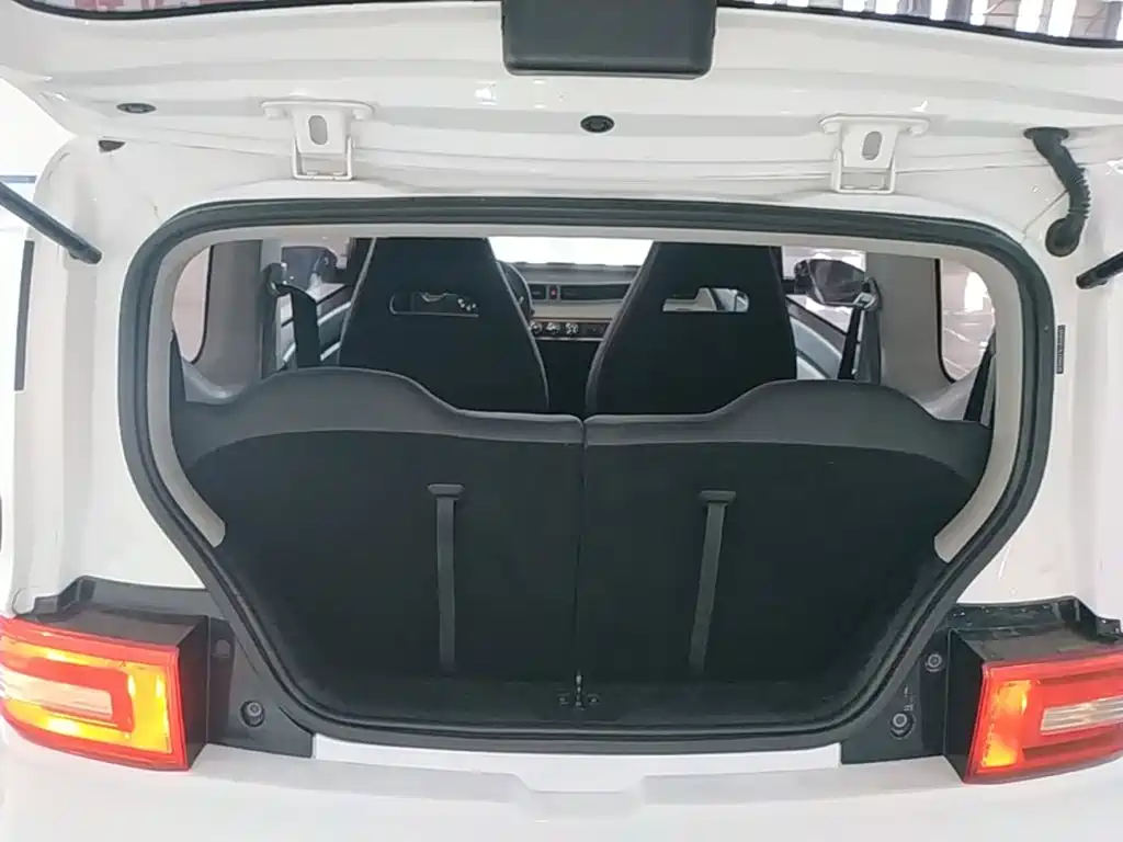 Wuling MINIEV — миниатюра 19
