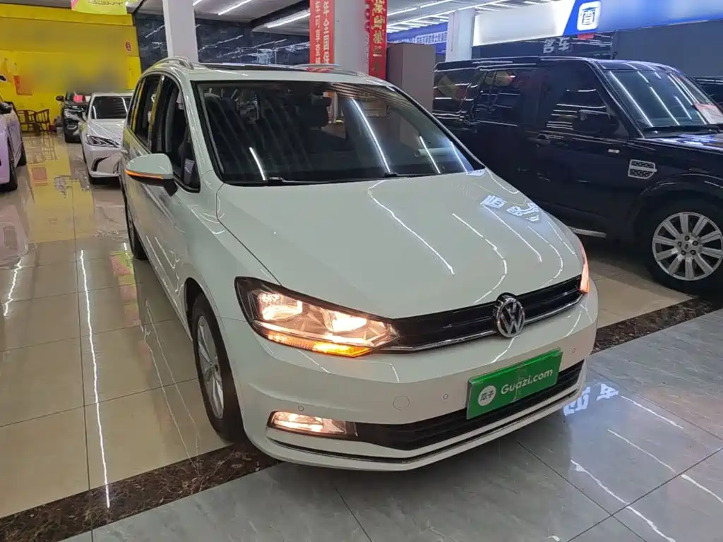 Volkswagen Touran — миниатюра 4