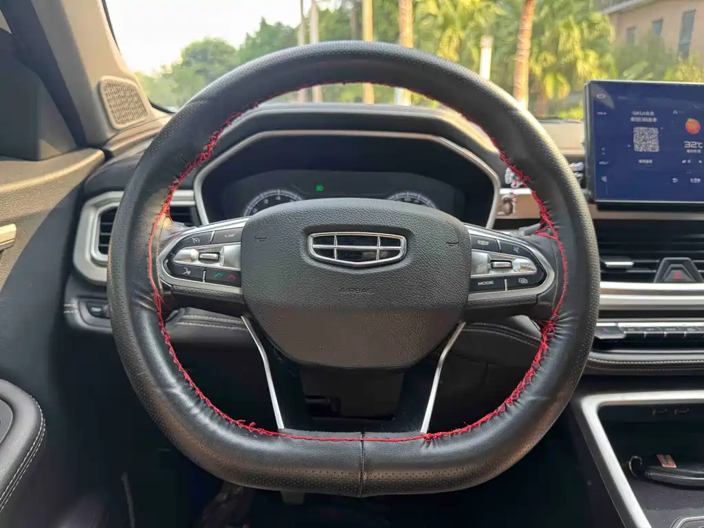 Geely Vision X6 — миниатюра 10