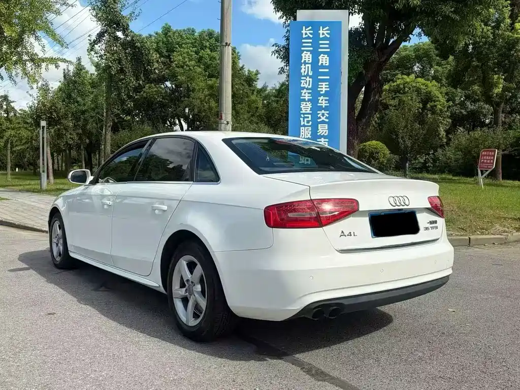 Audi A4L — миниатюра 7