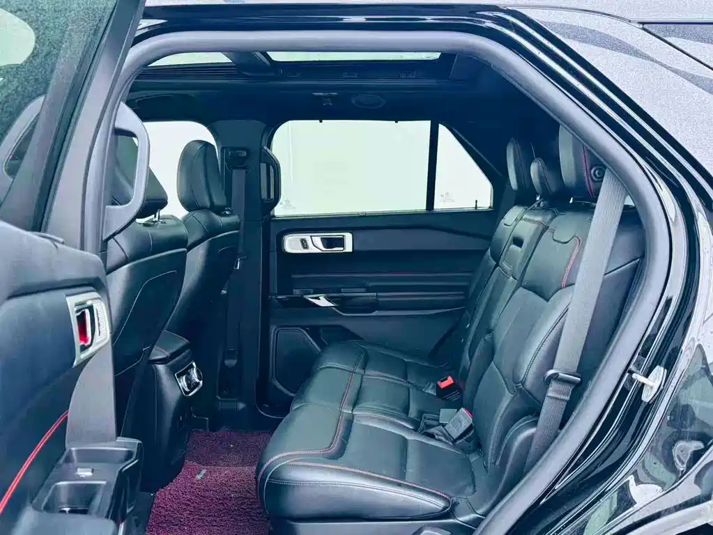 Ford Explorer — миниатюра 15