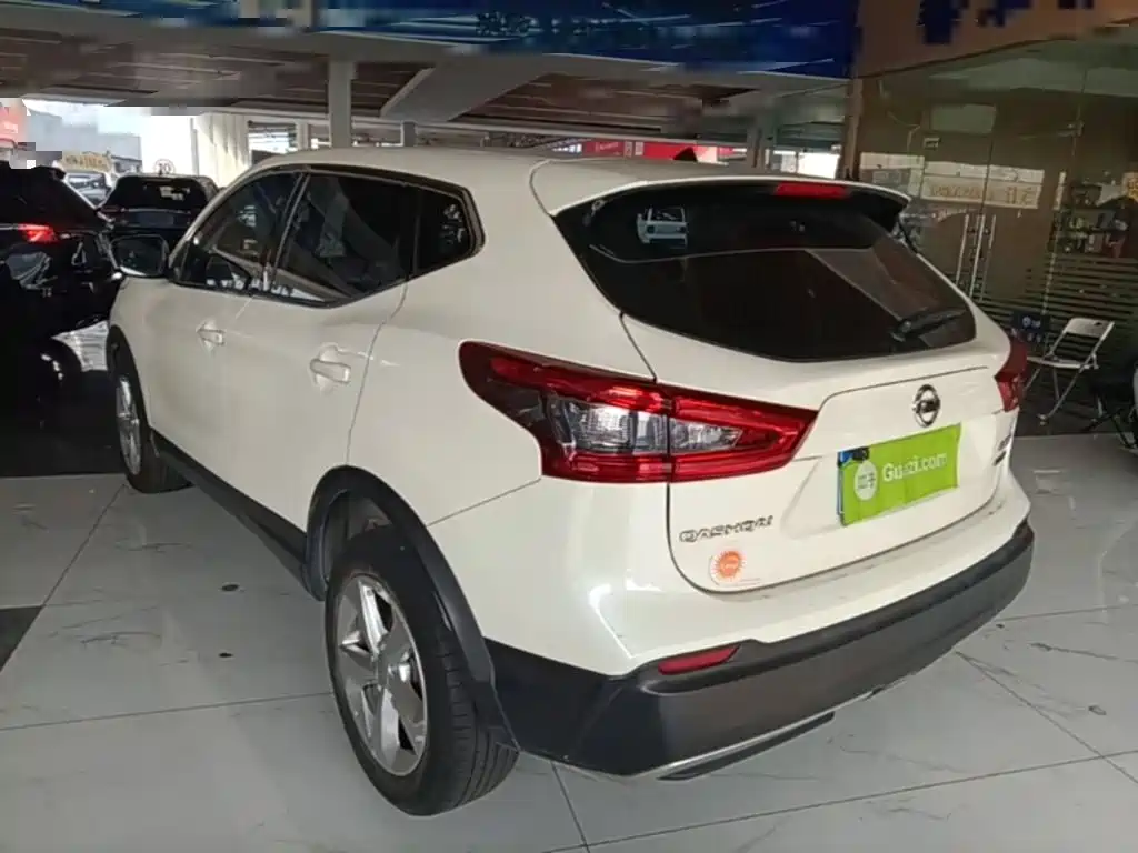 Nissan Qashqai — миниатюра 5