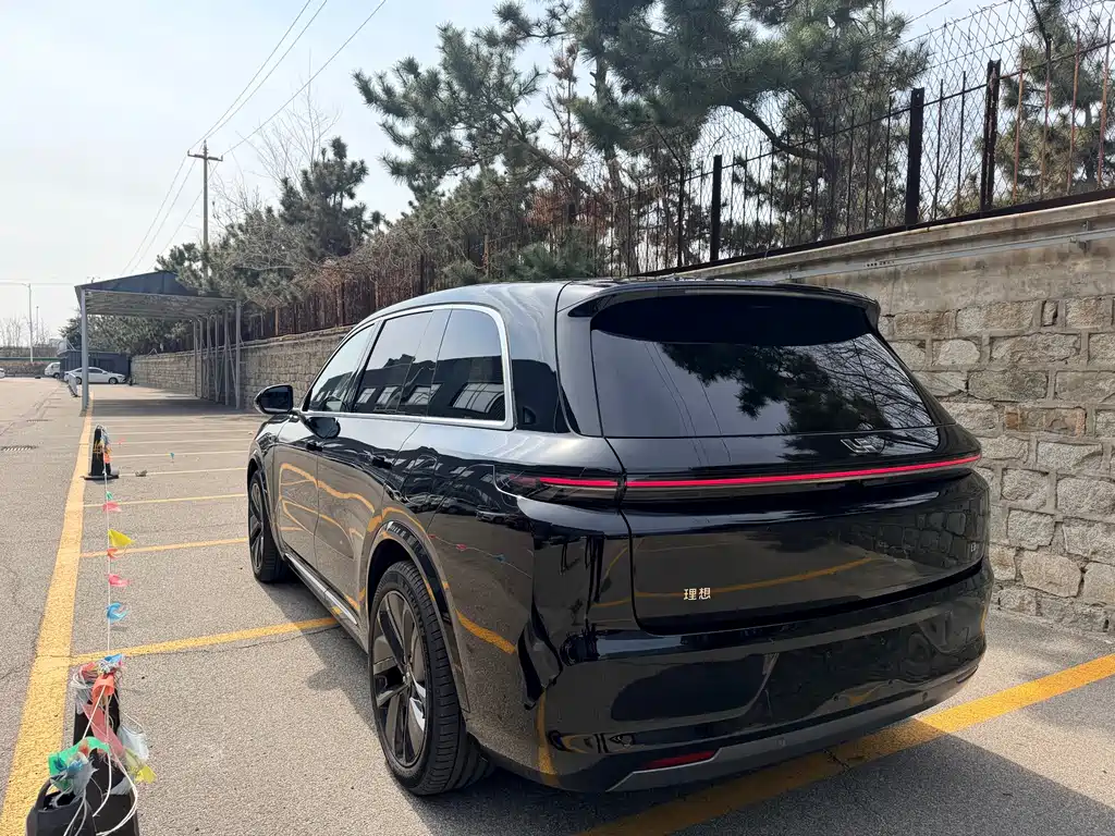 Li Auto IDEAL L8