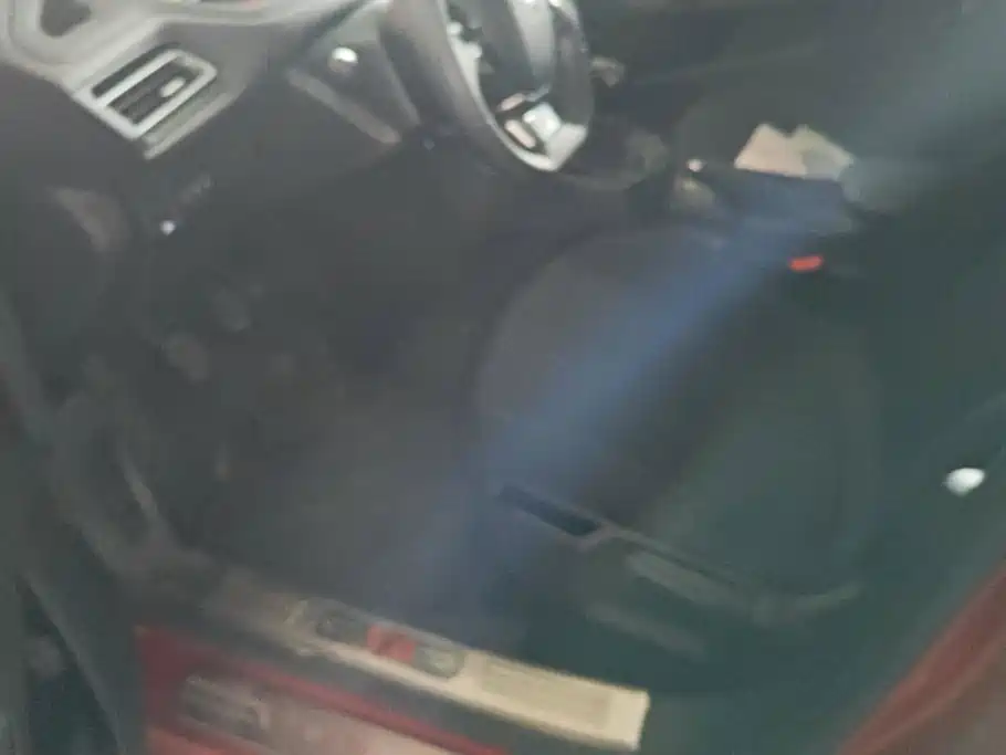 Peugeot 308 — миниатюра 9