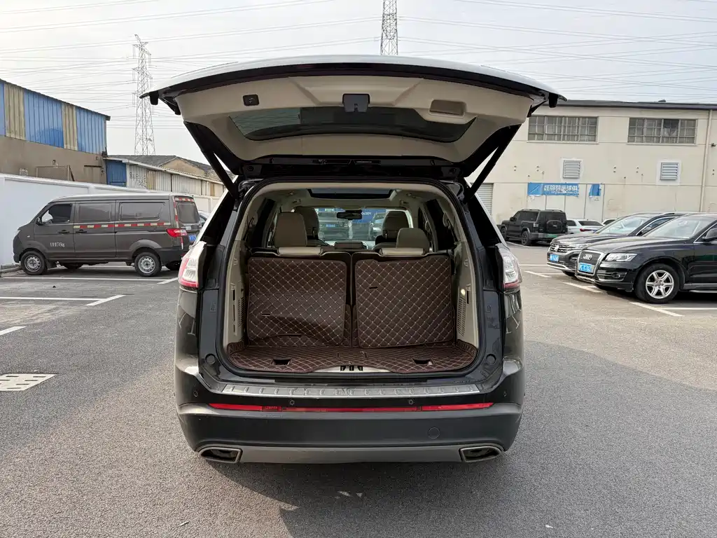 Ford Edge — миниатюра 16