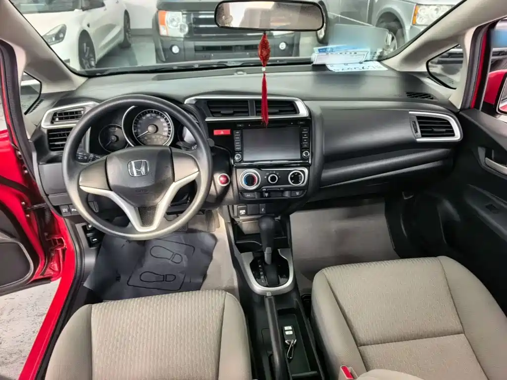 Honda Fit — миниатюра 10