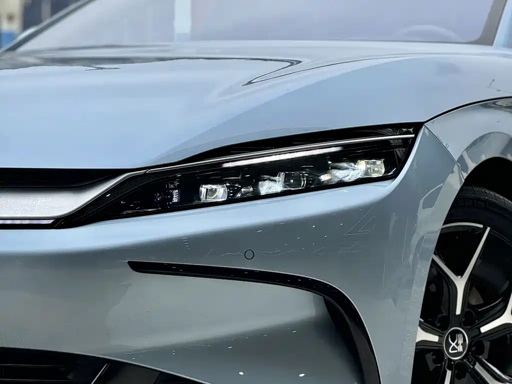 BYD Han — миниатюра 2
