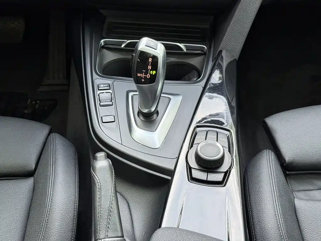 BMW 3 Series GT — миниатюра 15