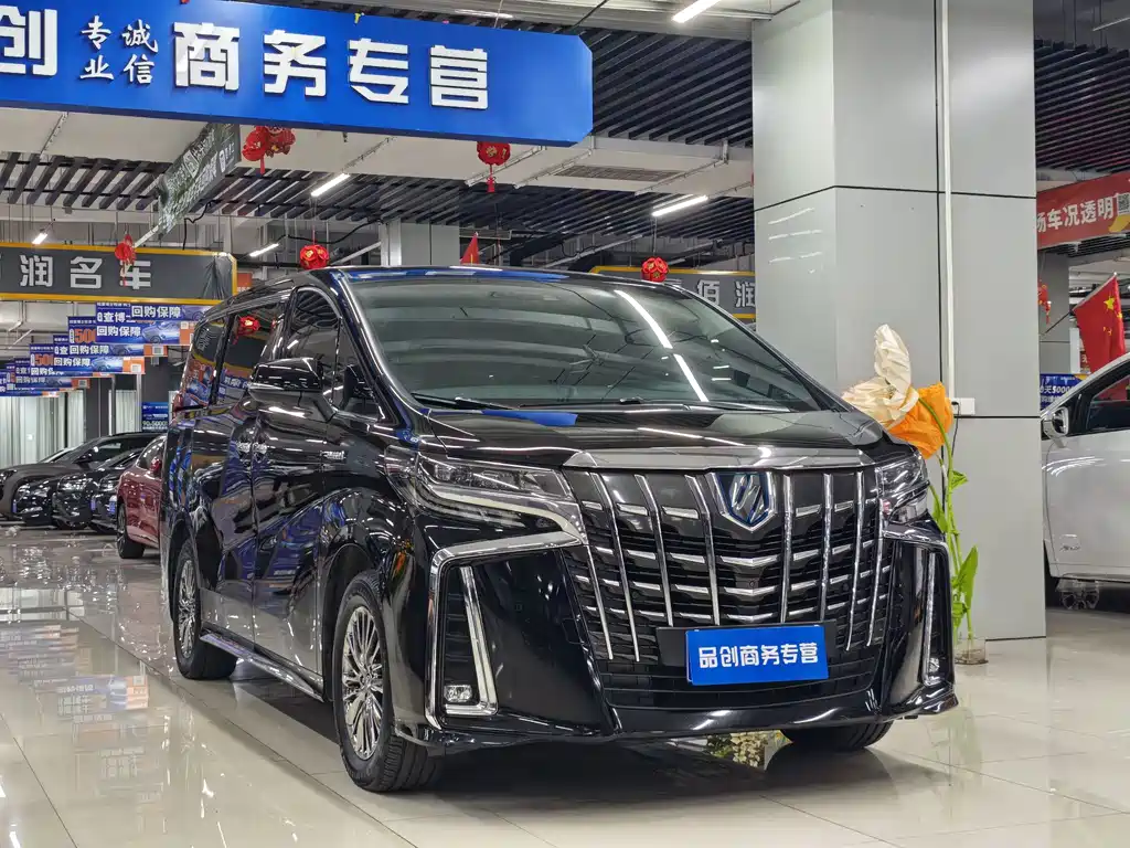 Toyota Alphard — миниатюра 3