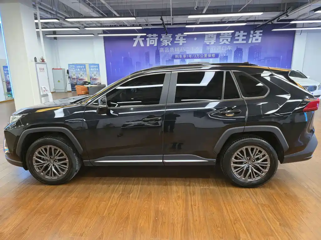 Toyota Wildlander — миниатюра 8