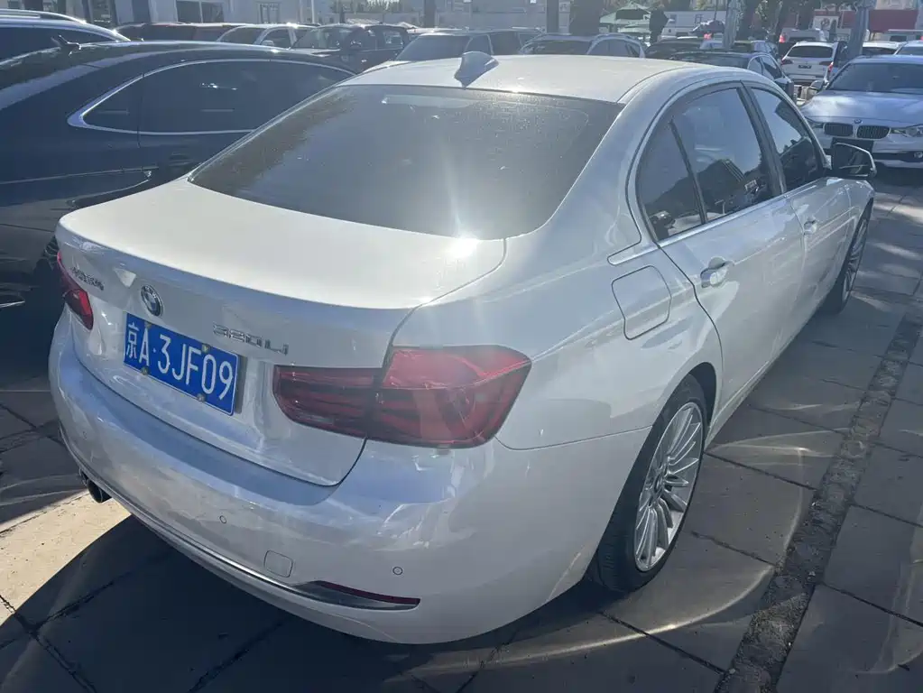 BMW 3 Series — миниатюра 12