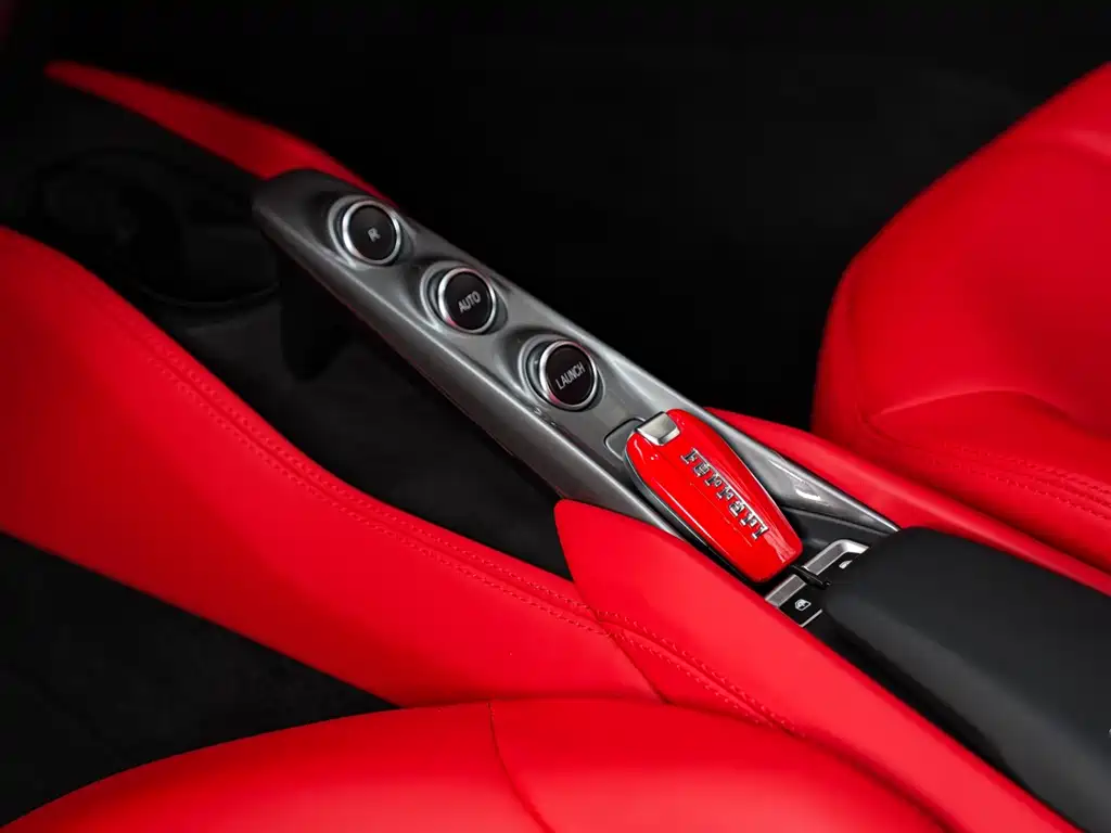 Ferrari F8 — миниатюра 14