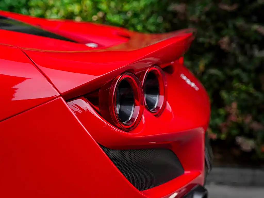 Ferrari F8 — миниатюра 5