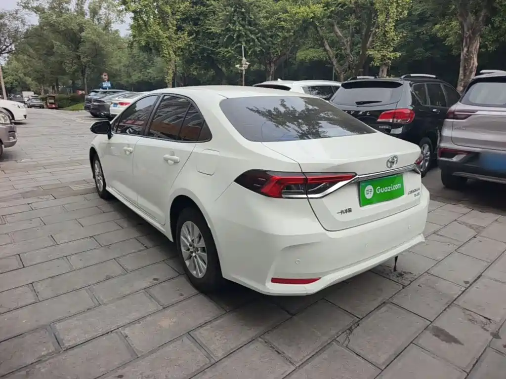 Toyota Corolla — миниатюра 5