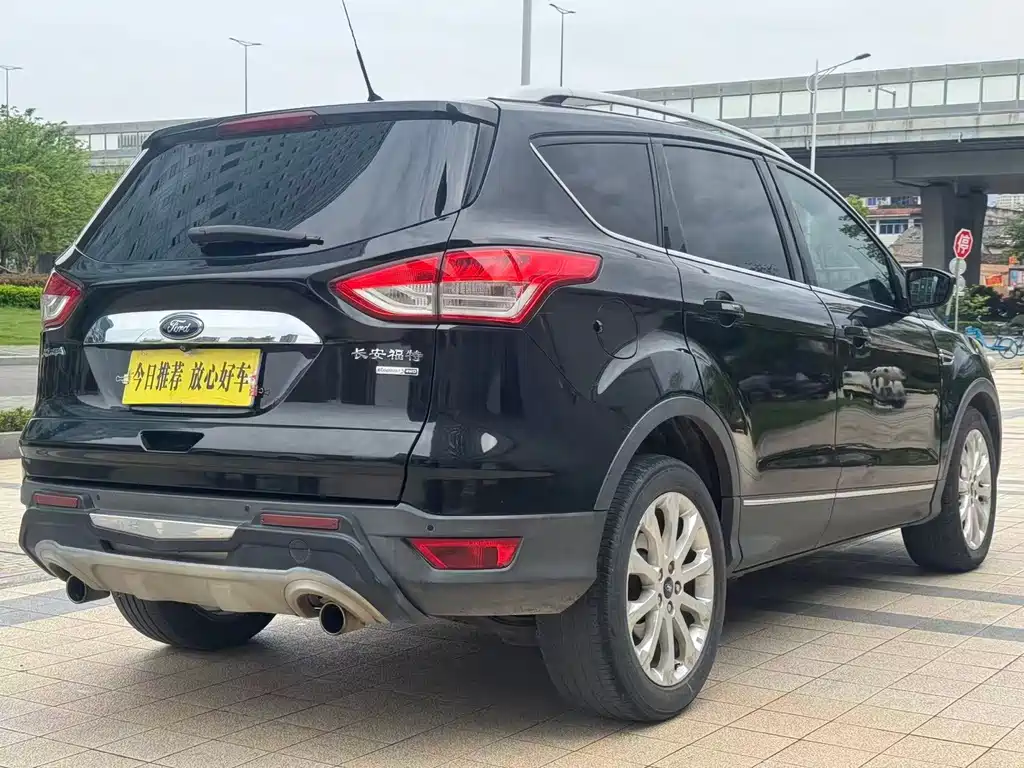 Ford Kuga — миниатюра 6