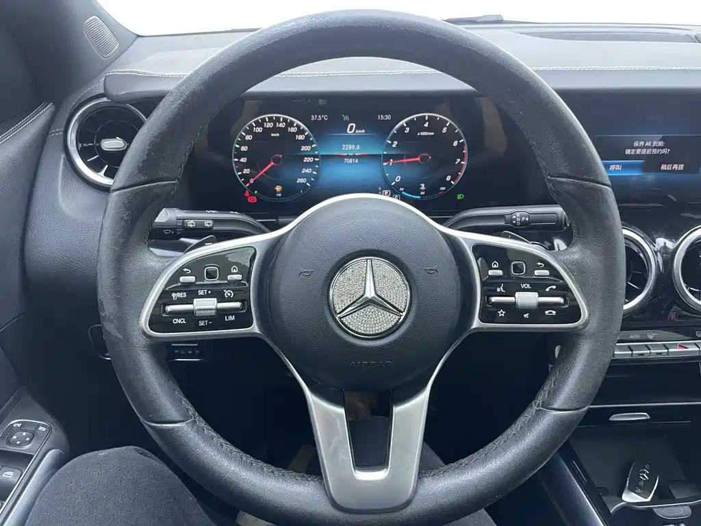 Mercedes-Benz GLA — миниатюра 9