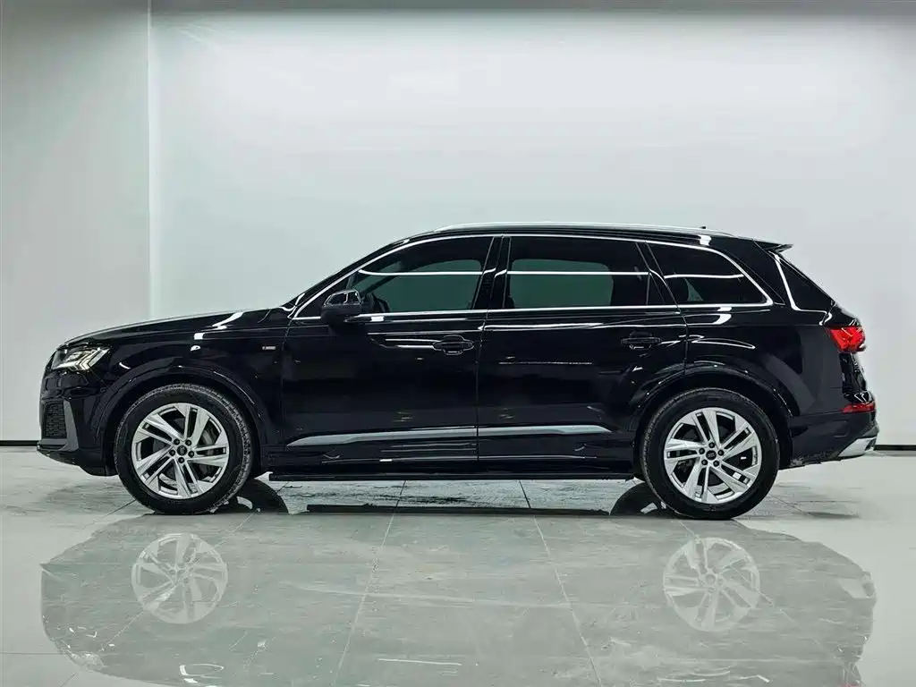 Audi Q7 — миниатюра 3