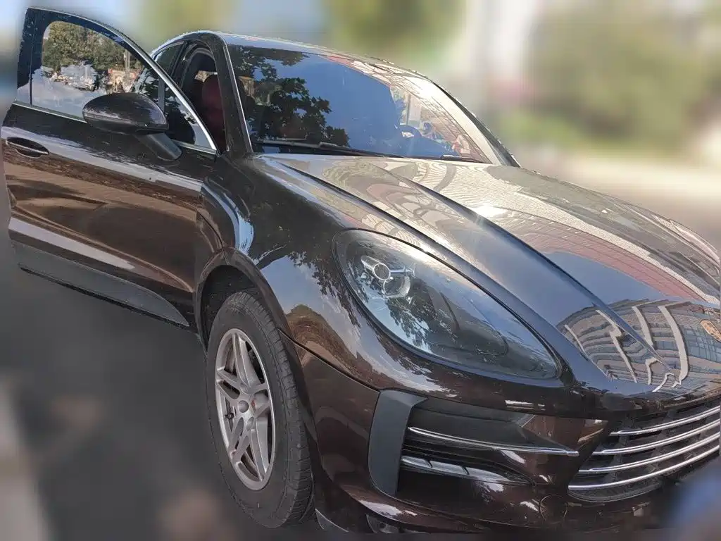 Porsche Macan — миниатюра 3