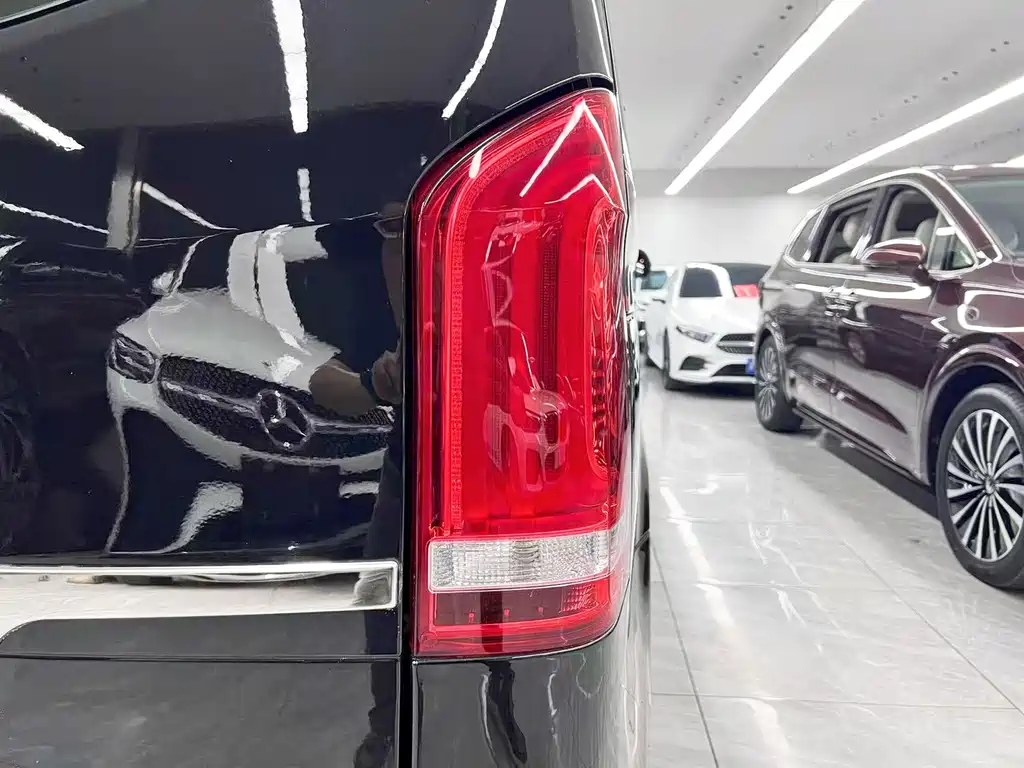 Mercedes-Benz Vito — миниатюра 32