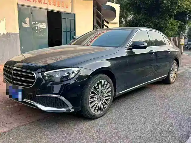 MERCEDES BENZ E CLASS