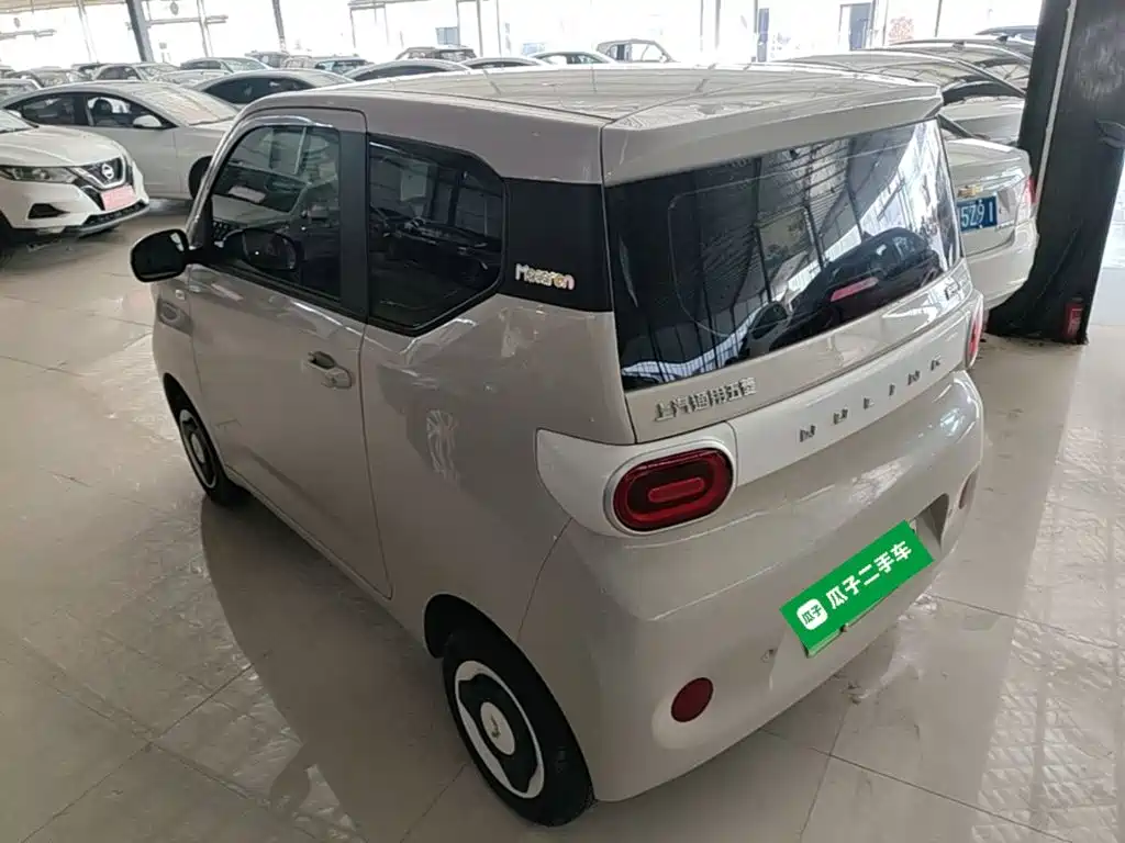 Wuling MINIEV — миниатюра 5