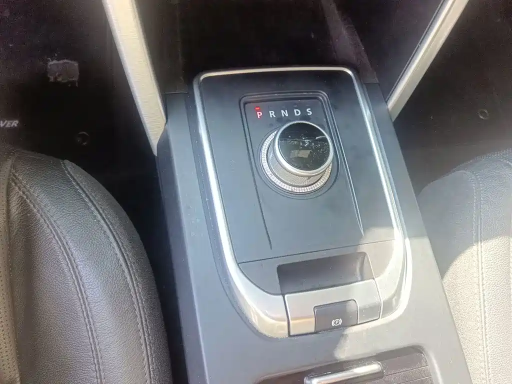 Land Rover Discovery Sport — миниатюра 15