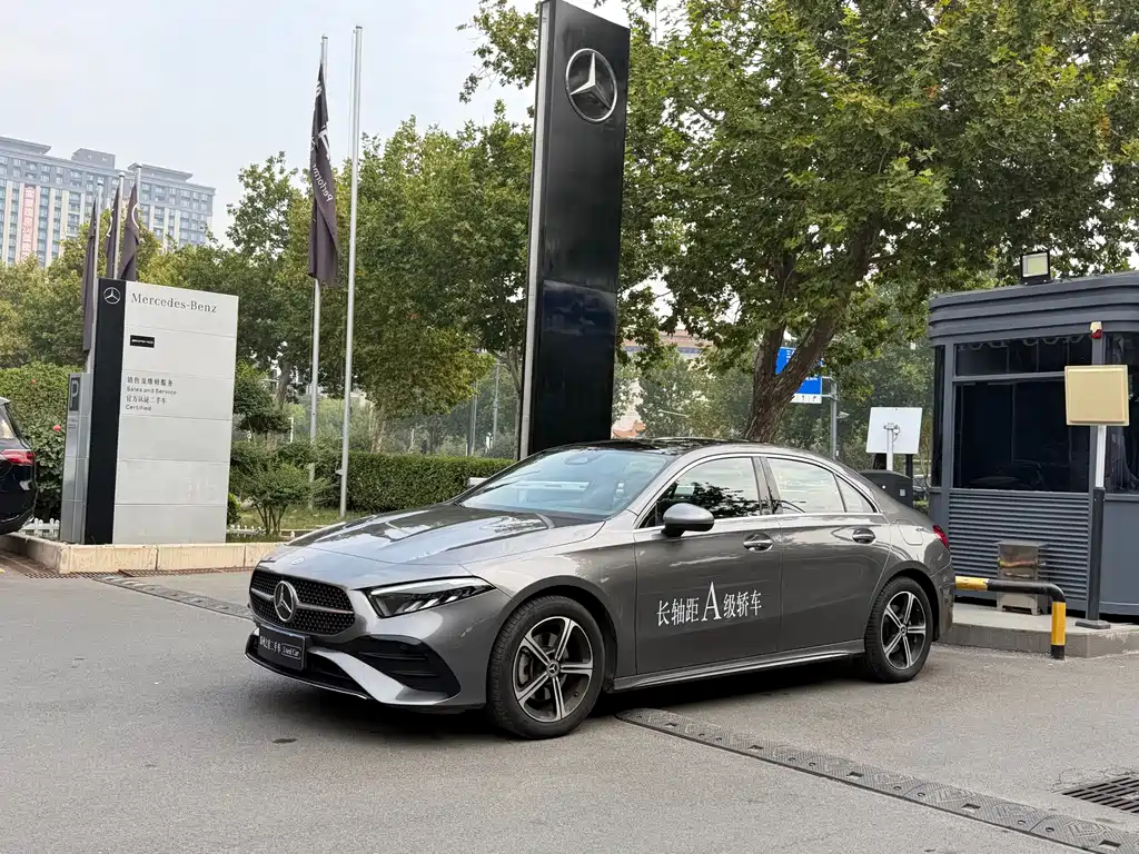 Mercedes-Benz A-Class — миниатюра 2