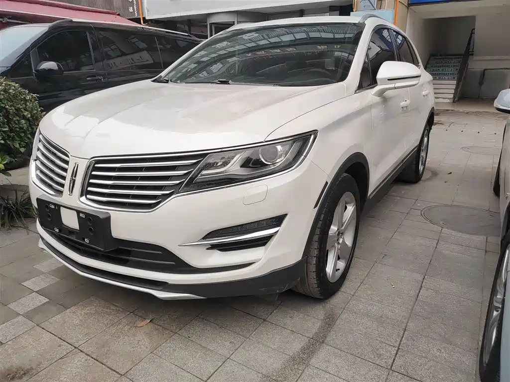 Lincoln MKC 2017