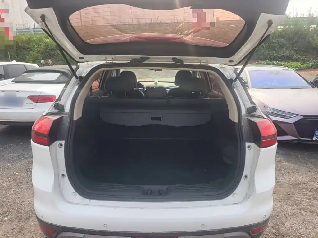Geely Boyue — миниатюра 19