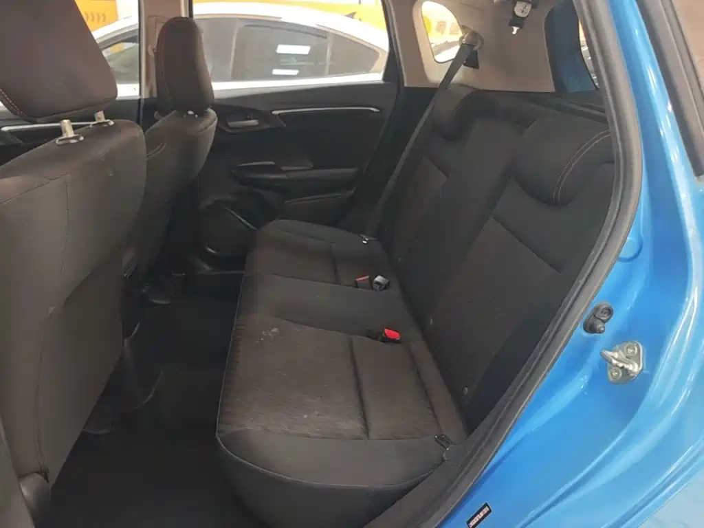Honda Fit — миниатюра 17