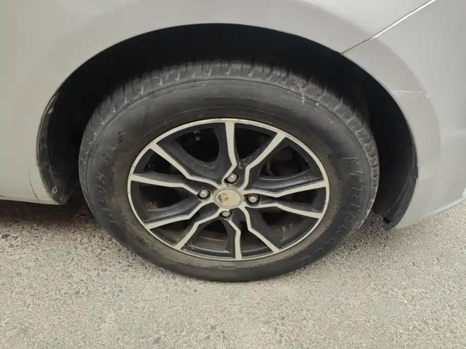 Kia K2 — миниатюра 6