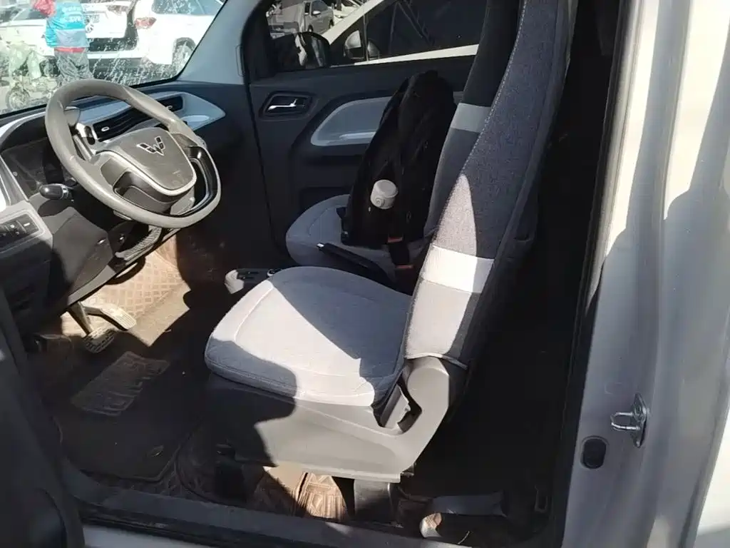Wuling MINIEV — миниатюра 15