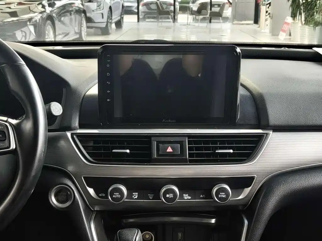 Honda Accord — миниатюра 11