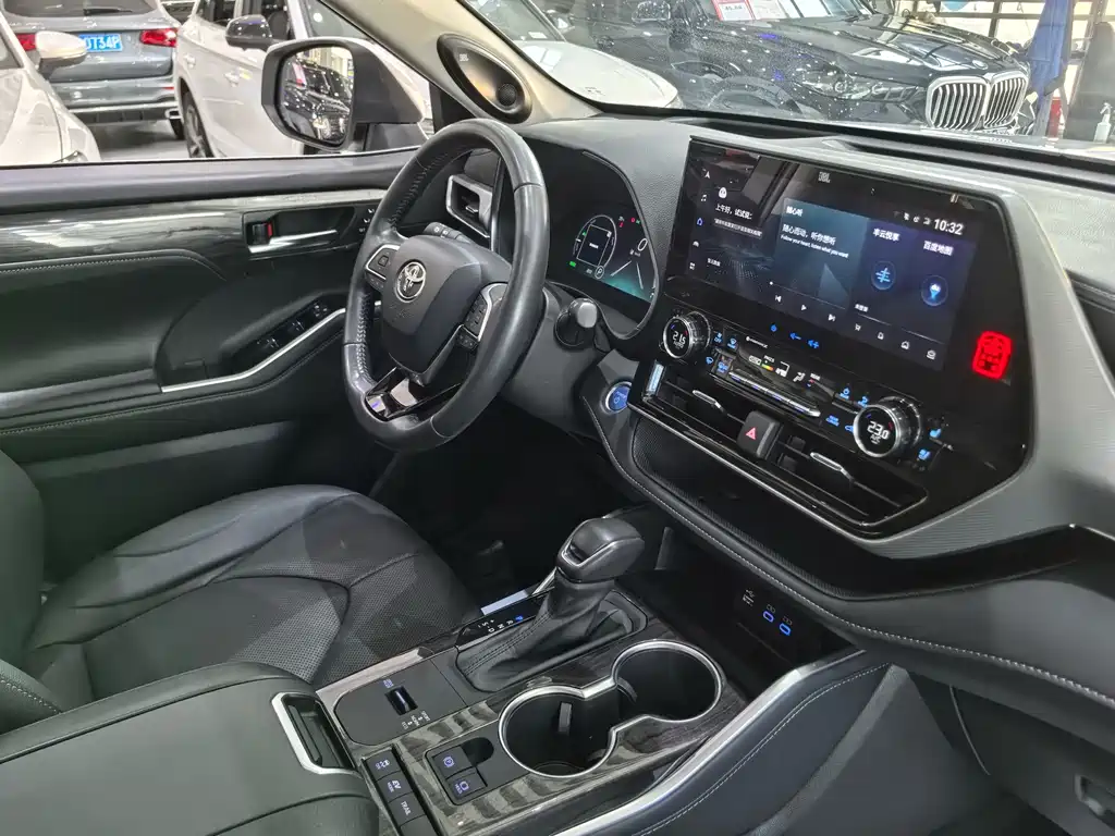 Toyota Highlander — миниатюра 6