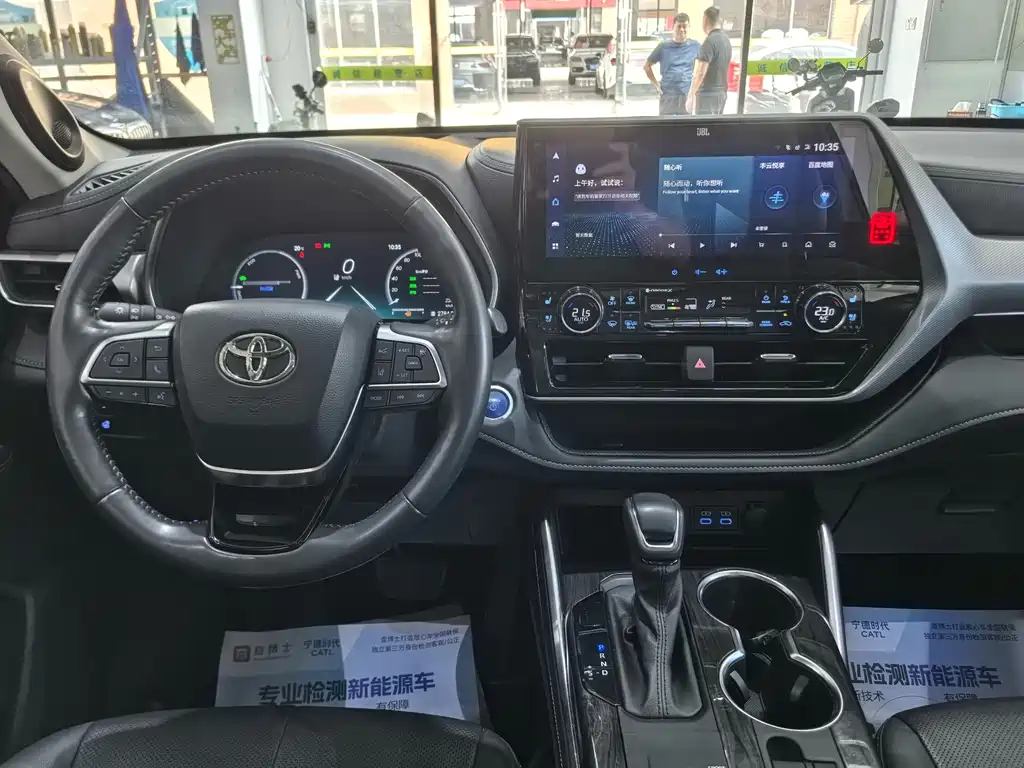 Toyota Highlander — миниатюра 9
