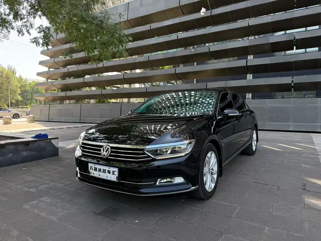 Volkswagen Magotan — миниатюра 4
