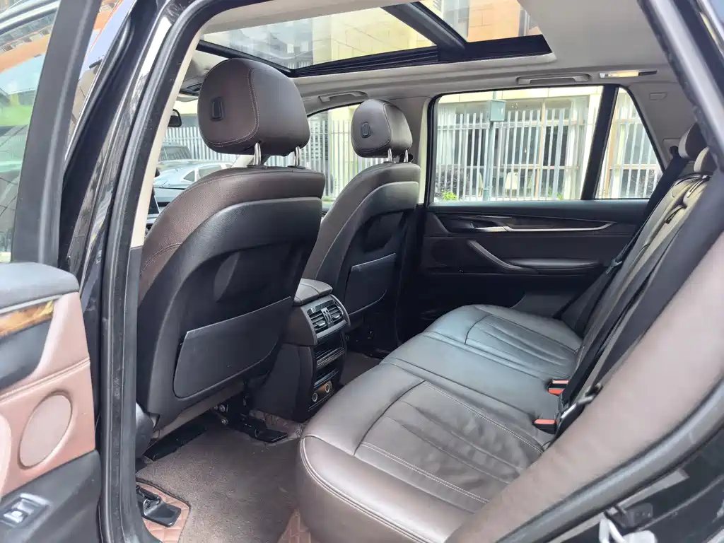 BMW X5 (Import) — миниатюра 5