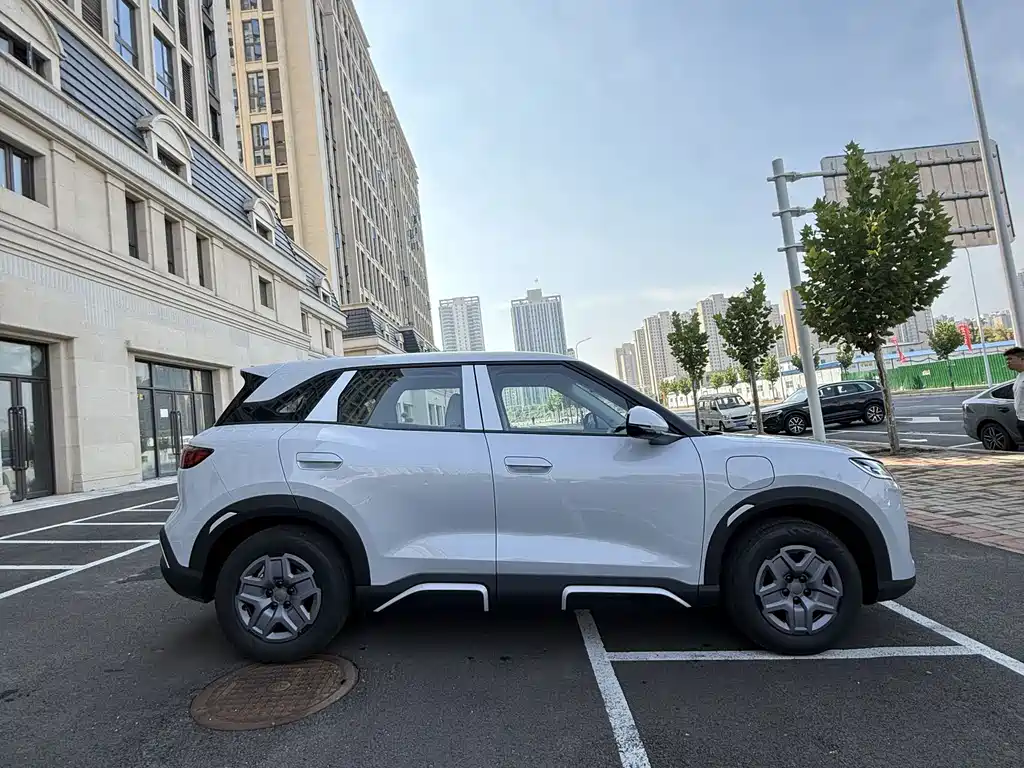 BYD Yuan UP — миниатюра 3
