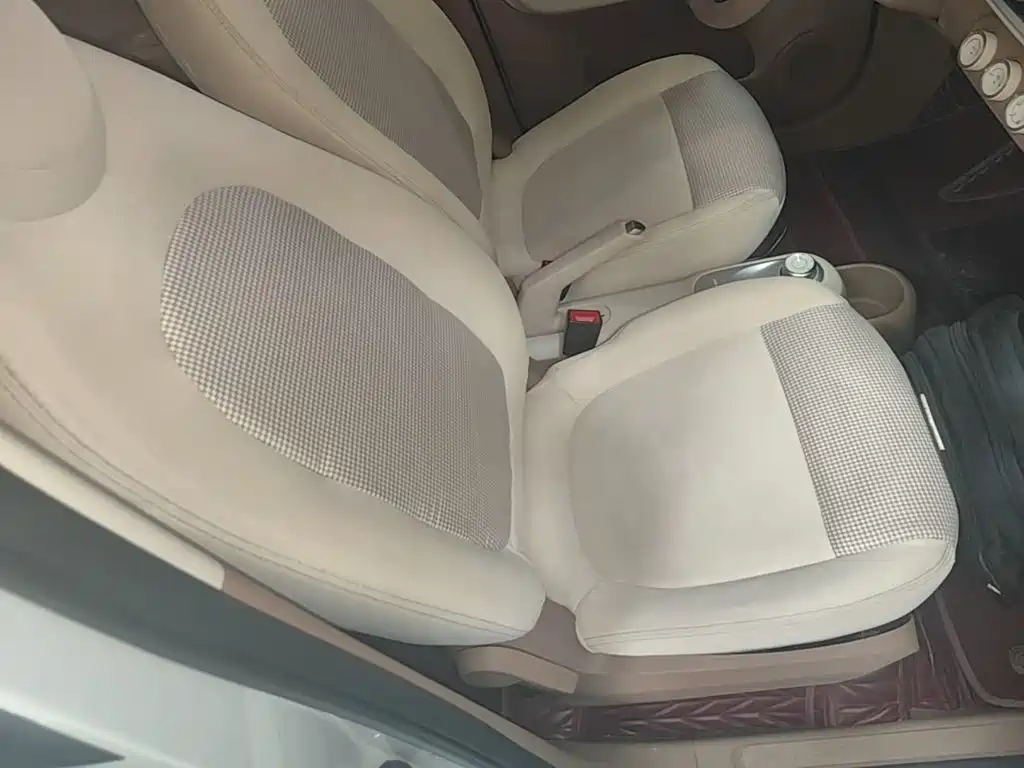 Wuling MINIEV — миниатюра 25