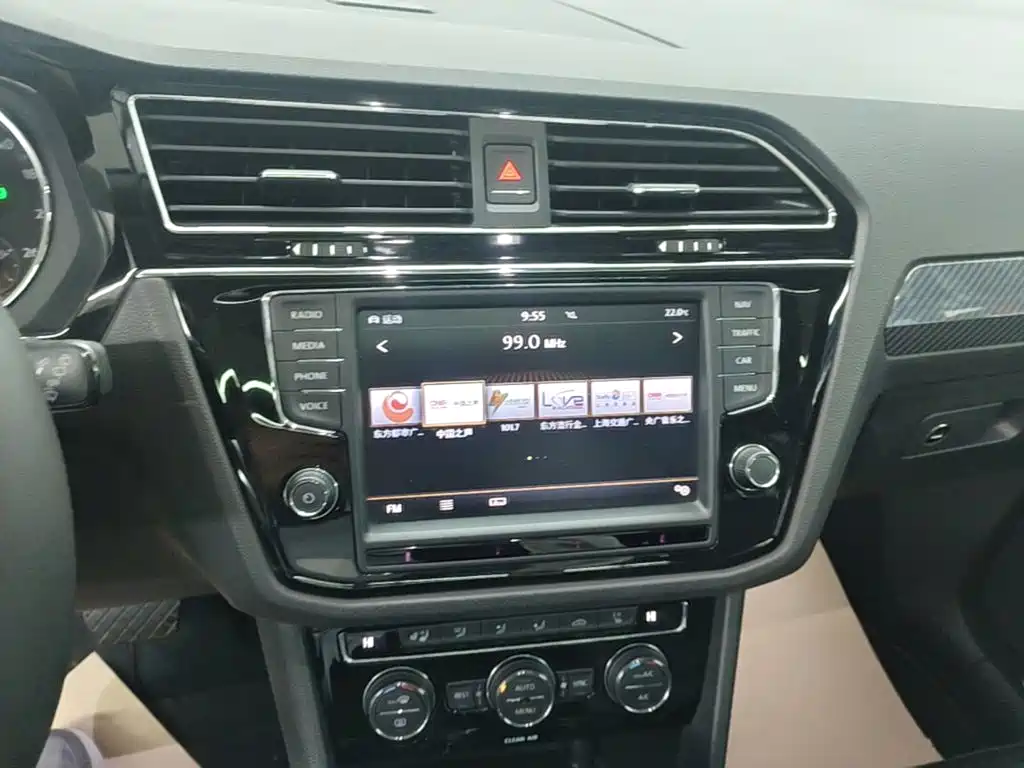 Volkswagen Tiguan L — миниатюра 13