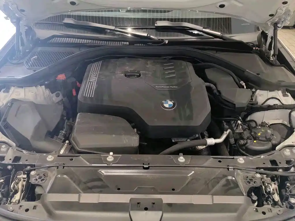 BMW 3 Series — миниатюра 13