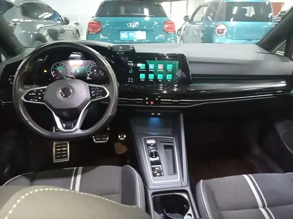 Volkswagen Golf — миниатюра 10