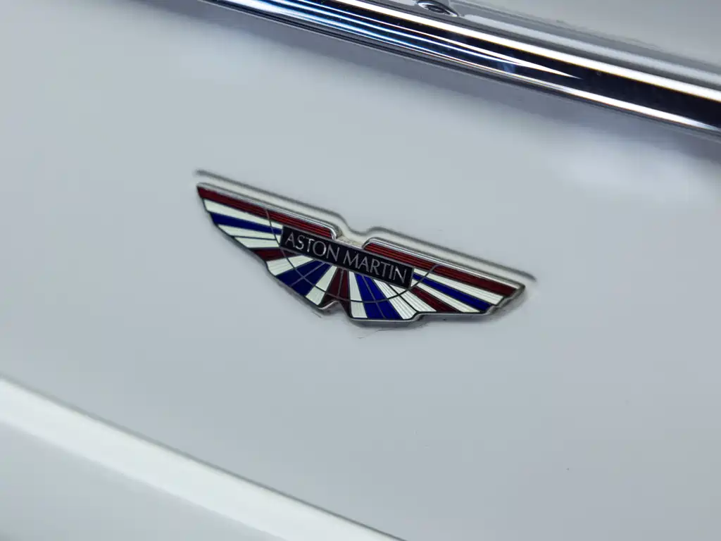 Aston Martin Rapide — миниатюра 35