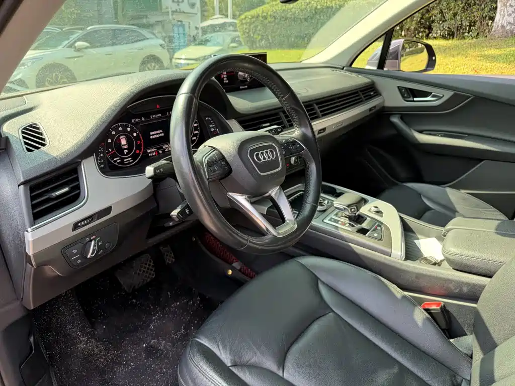 Audi Q7 — миниатюра 7