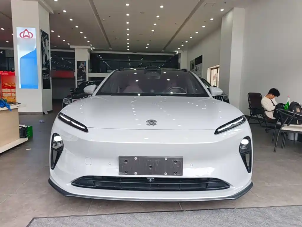 NIO ET5T — миниатюра 3